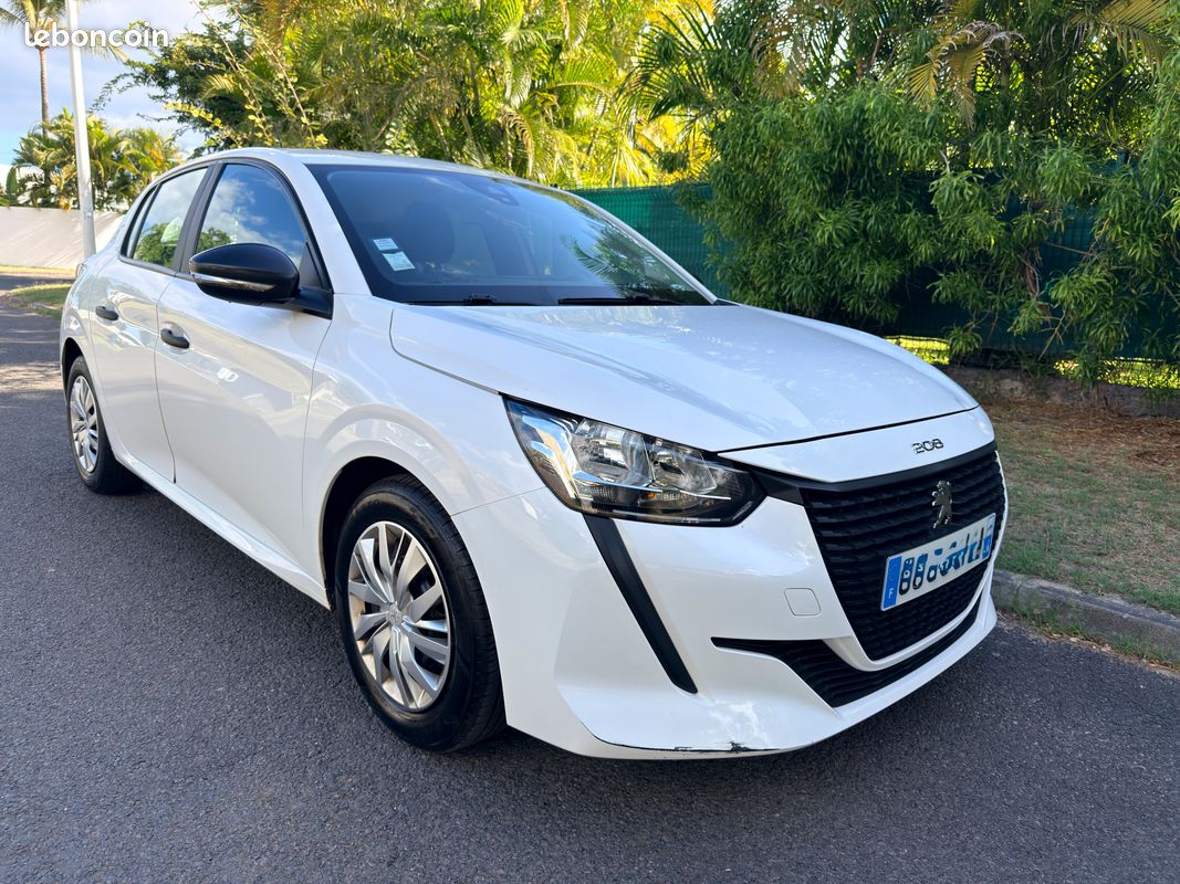 Peugeot 208 essence 75 CH 5 PORTES boite manuelle (image 1)
