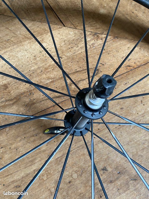 Roue en carbone profilé single speed ou fixie (image 4)