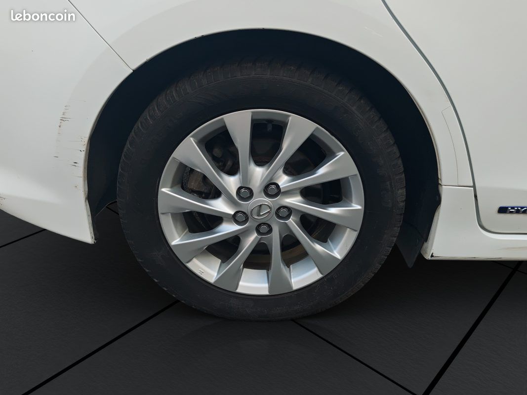 Lexus ct200h f sport auto (image 10)