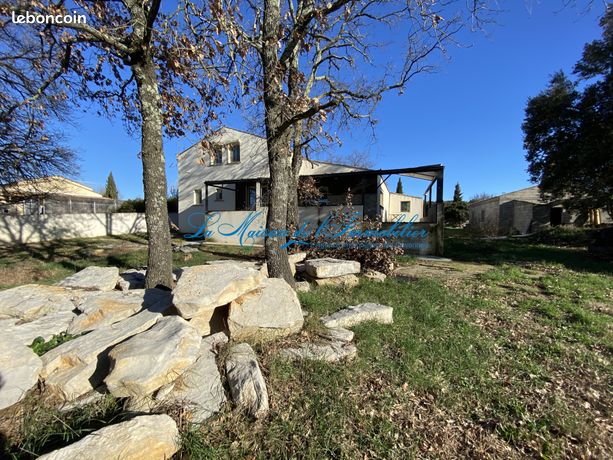 Villa 7 pièces 250 m²