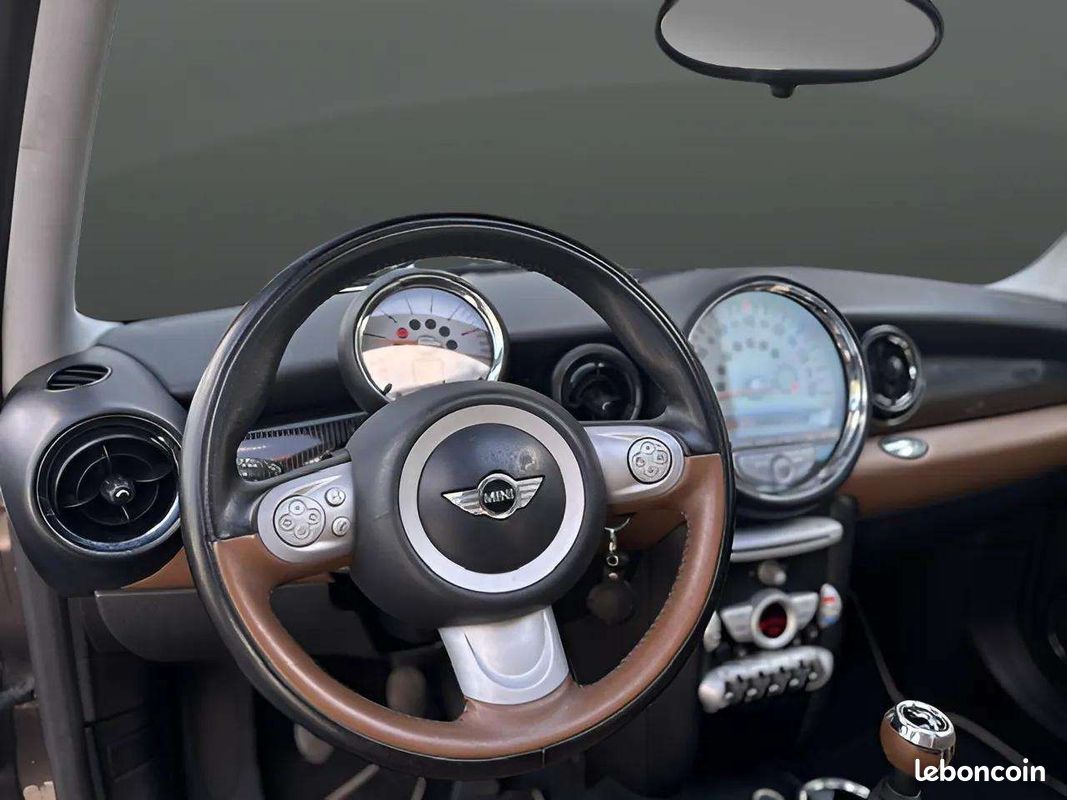 Mini MINI COOPER D 110CH (image 11)