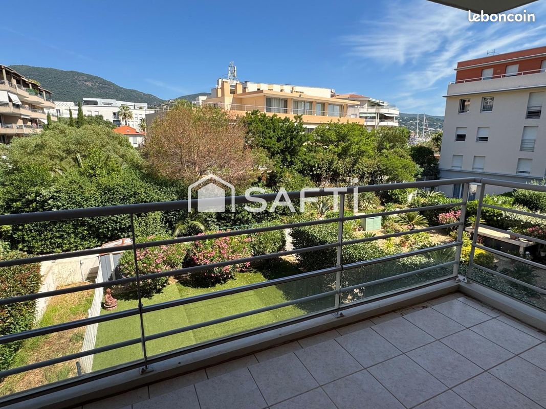 Appartement 4 pièces 121 m² · à Cavalaire-sur-Mer · 121 m² · 670 000 €