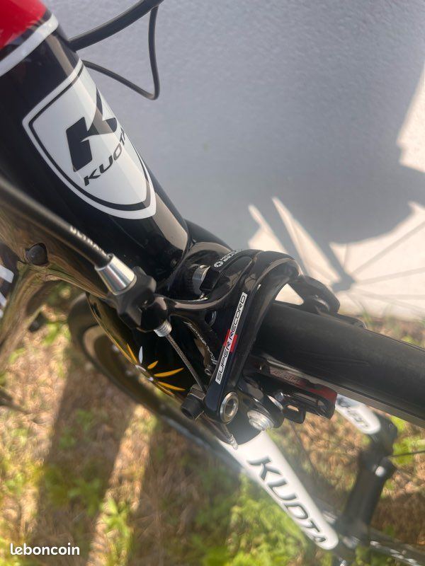Vélo full carbone KUOTA Khan Pro team 2019 (image 10)