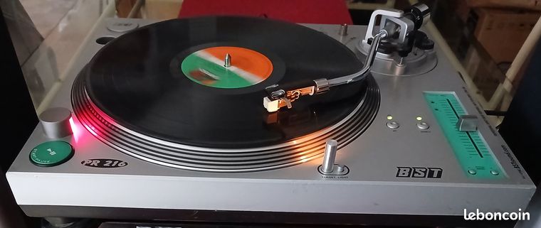 Platine Vinyle BST IC-P1 - Tourne-disque (occasion, Bon état)
