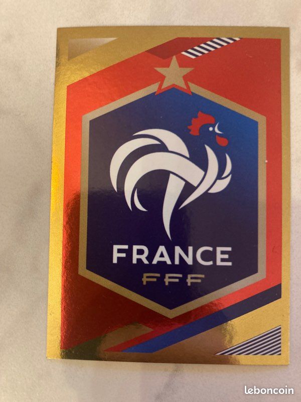 Carte panini Carrefour numéro 5 écusson fanion France brillante dorée gold (image 1)
