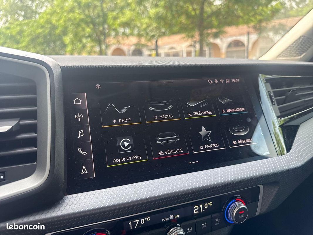 AUDI A1 Sportback 30 TFSI 116 ch S tronic 7 Design (image 18)