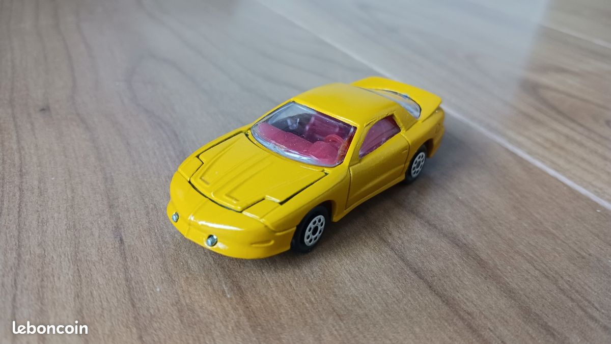Miniature Schuco Pontiac Firebird 1/87 Jaune - Avec Boîte Vitrine (État Neuf, Occasion)