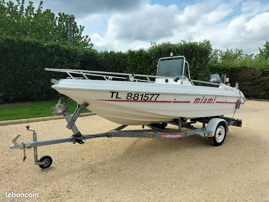 Bateau X-treme « Hurricane » - Electronic France