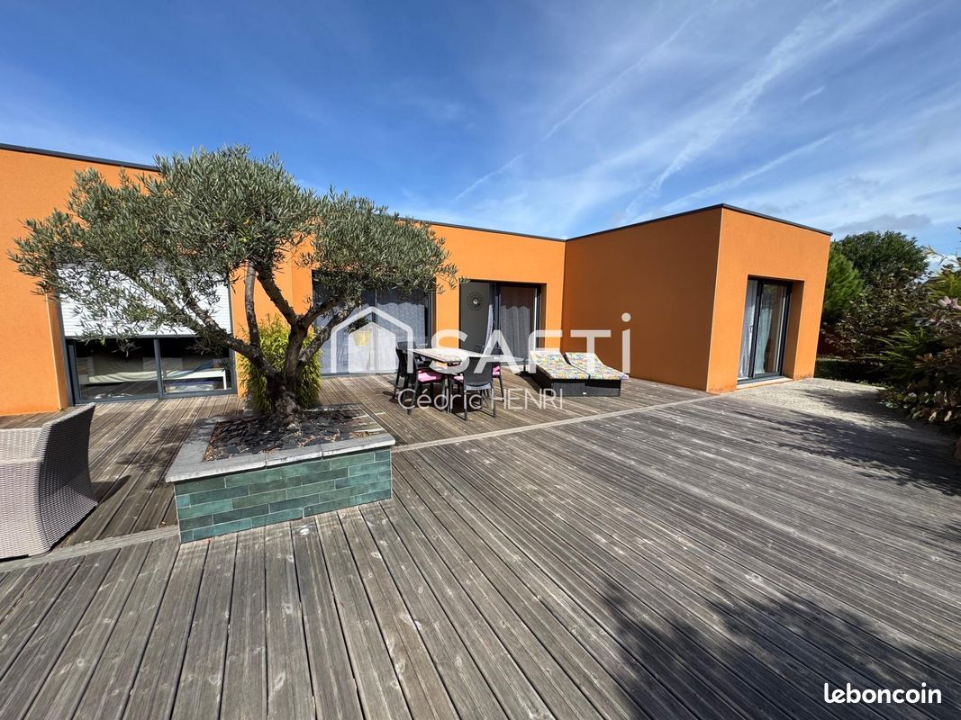 Maison 5 pièces 125 m² · à Plomeur · 125 m² · 393 000 €