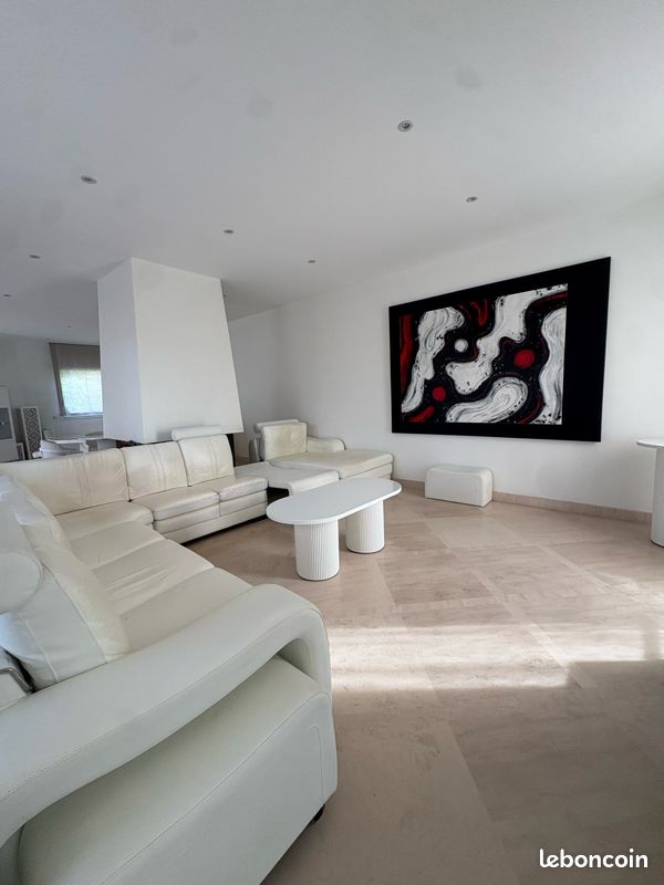 Maison 8 pièces 250 m² · à Villecresnes · 250 m² · 1 200 000 €