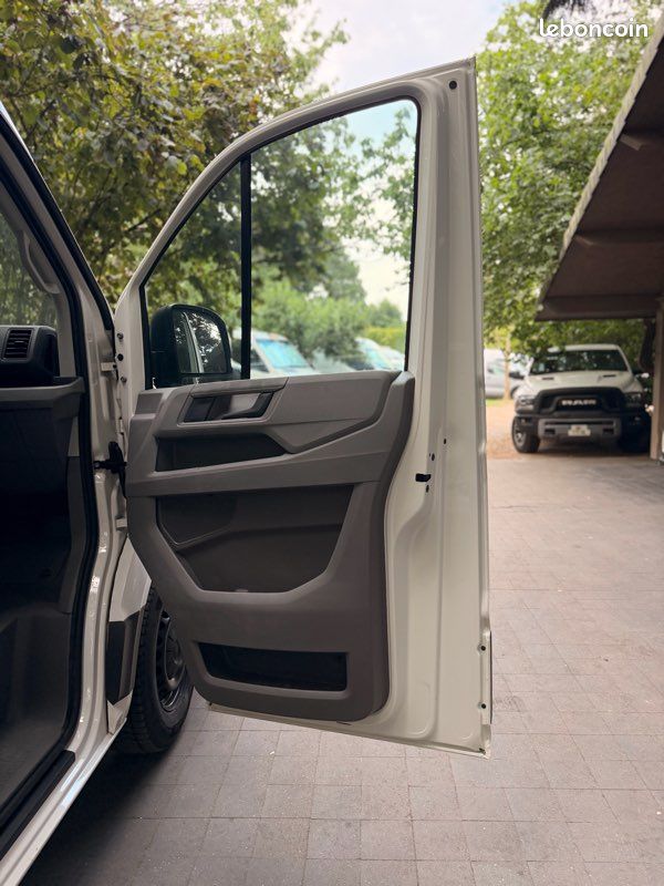 Volkswagen crafter van l3h3 2.0 tdi 140 ch business line 2018 – photo 8