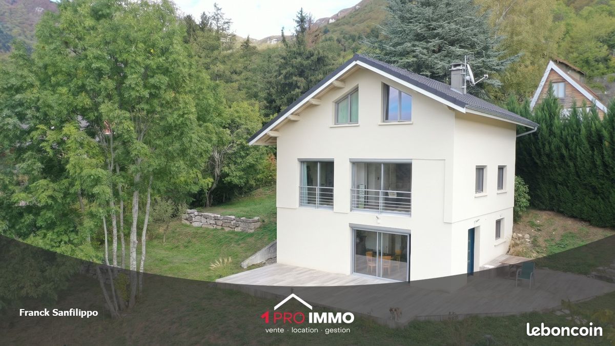 Maison 7 pièces 160 m² · à Mont-Saint-Martin · 160 m² · 520 000 €