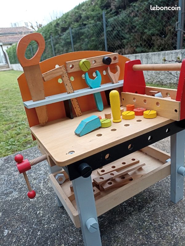 Petit établi en bois (image 1)