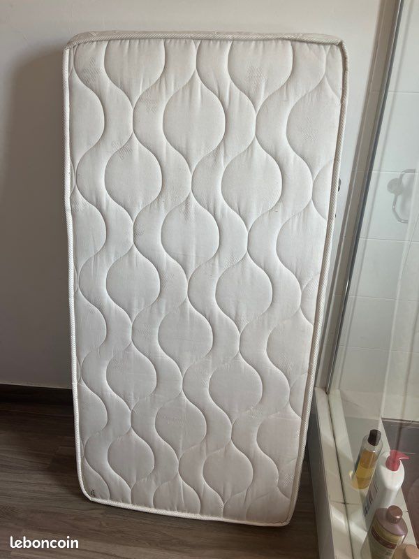 Matelas enfant 70 X 140 (image 1)