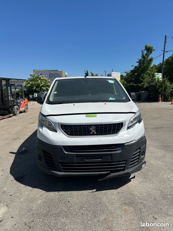 POUR PIÈCES PEUGEOT Expert III VUL Long e-Expert Fourgon long 136 cv Boîte auto (image 1)