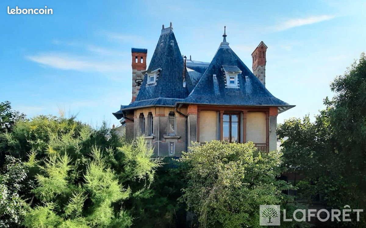 Maison 12 pièces 208 m² · à Langeac · 208 m² · 245 000 €