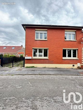 Immeuble 260 m² hornaing