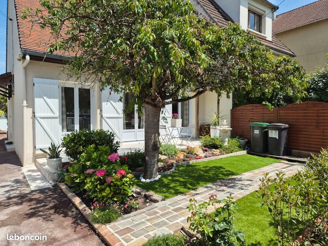 Maison 5 pièces 145 m² · à Sainte-Geneviève-des-Bois · 145 m² · 465 000 €