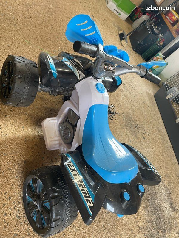 Vend quad électrique enfant (image 1)