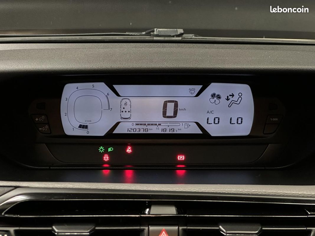 Citroen c4 picasso ii 1.2 thp 110 ch / camera de recul (image 19)
