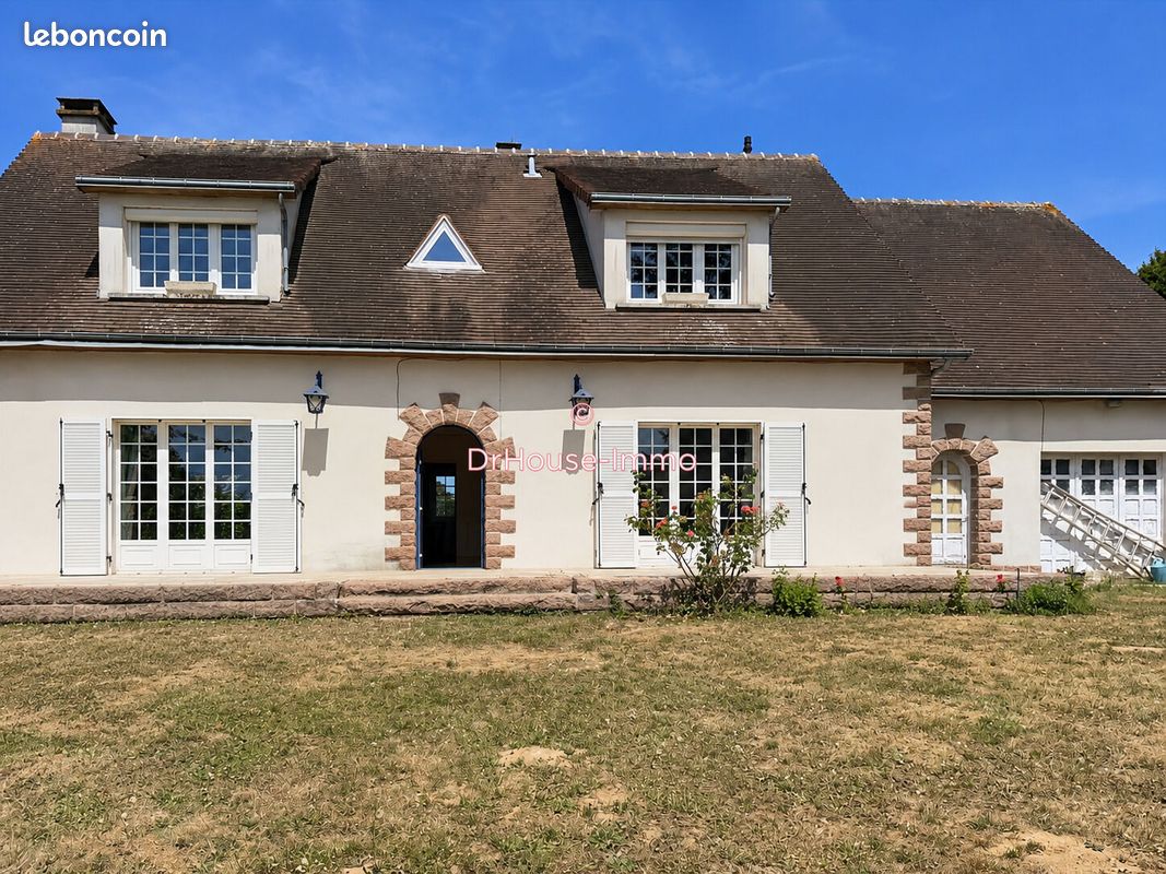 Maison 16 pièces 165 m² · à Saint-Longis · 165 m² · 180 000 €