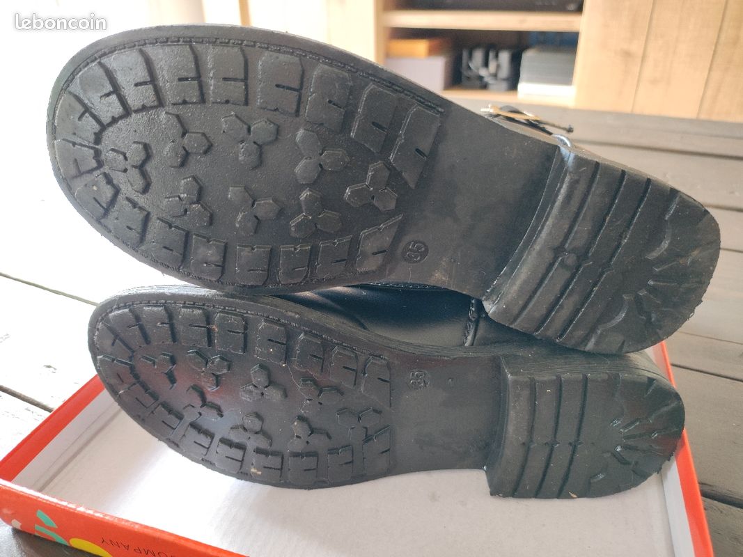 Bottines noires neuves T35 (image 6)