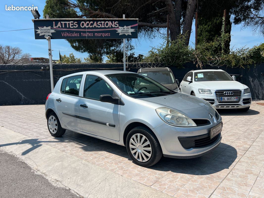 Renault Clio III 1.5 DCI 70cv Expression 2009 1ère Main (image 1)