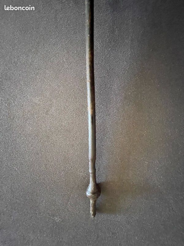 Pelle ancienne à braise forgé à la main (image 1)