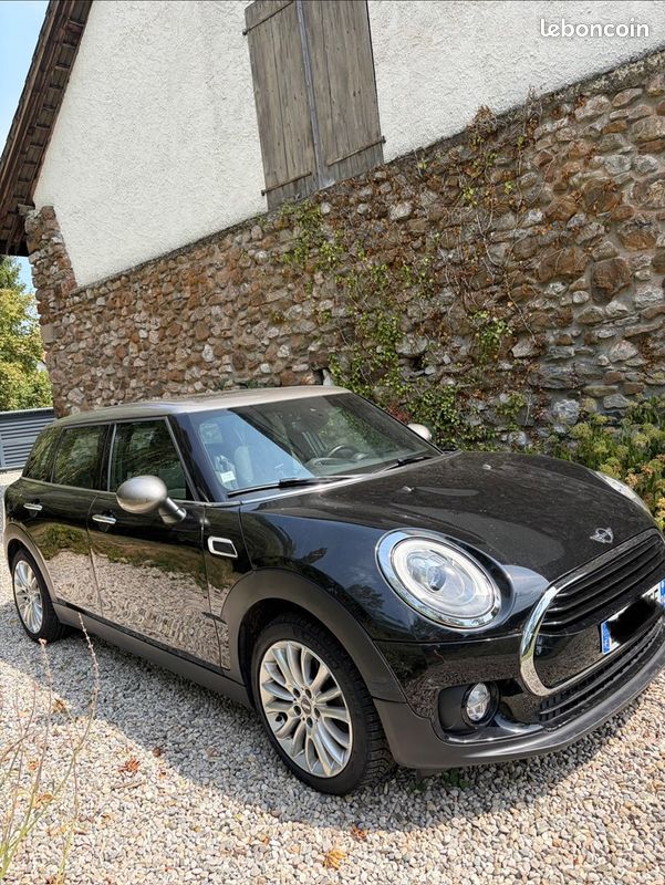 MINI Clubman Cooper Hyde Park 136 ch BVA – Toit panoramique (image 1)