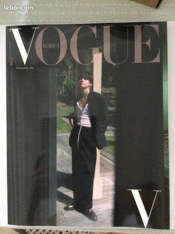 3 Magasines Vogue bts A,B,C (image 9)