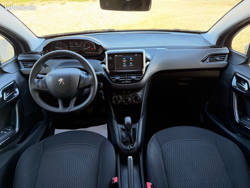 Peugeot 208 1.6 BlueHdi 75 Garantie Clim GPS Kit Distribution OK (image 5)
