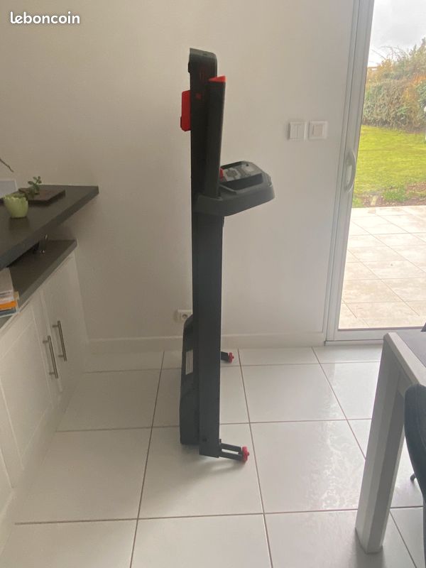 Tapis de course Domyos Run 100 pliable – Très bon état – 14 km/h (image 3)