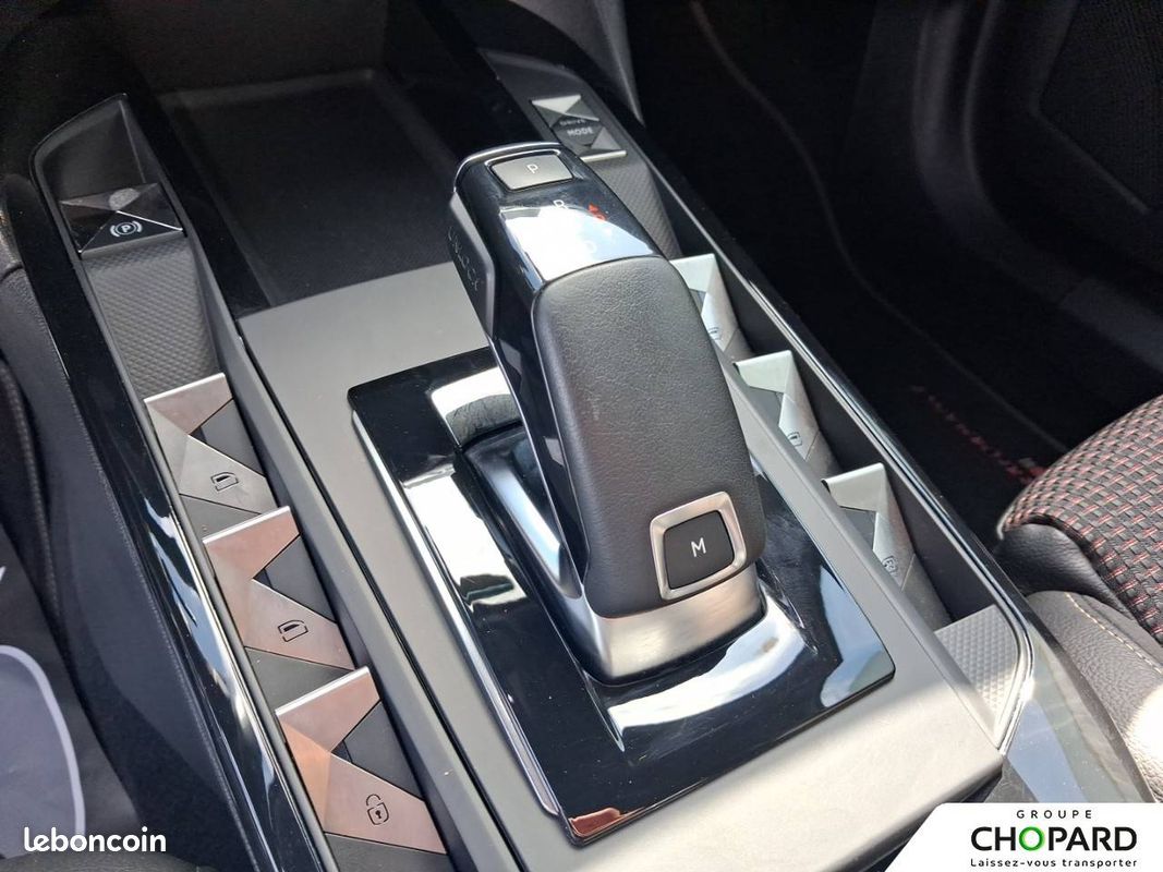 DS DS3 Crossback PureTech 130 EAT8 Performance Line+ (image 14)