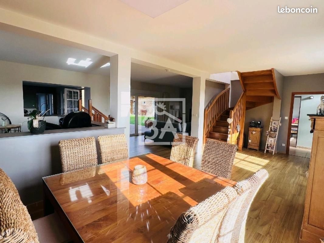 Maison 11 pièces 228 m² · à La Couture · 228 m² · 499 000 €