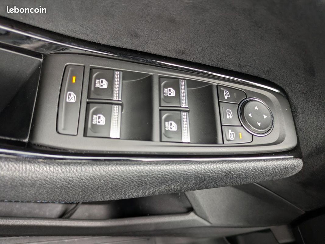 RENAULT AUSTRAL TECHNO ESPRIT ALPINE E-TECH HYBRID 200ch BVA (image 15)