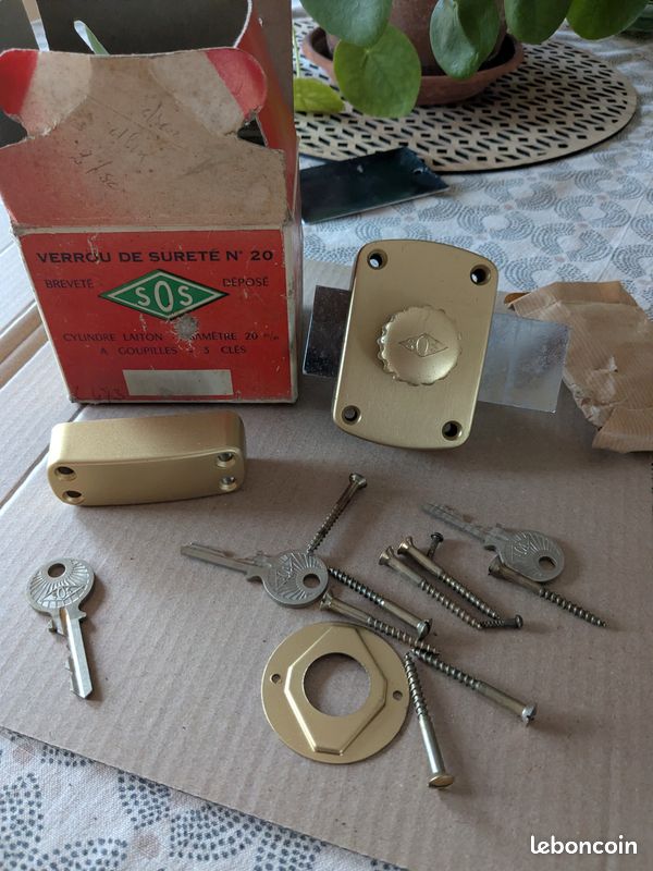 Ancien Verrou De Sûreté Chromé – Marque SOS – Avec 2 Clés – Fabrication Française – Solide Et Vintage