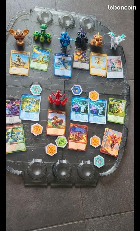 Lot Bakugan et arène (image 1)