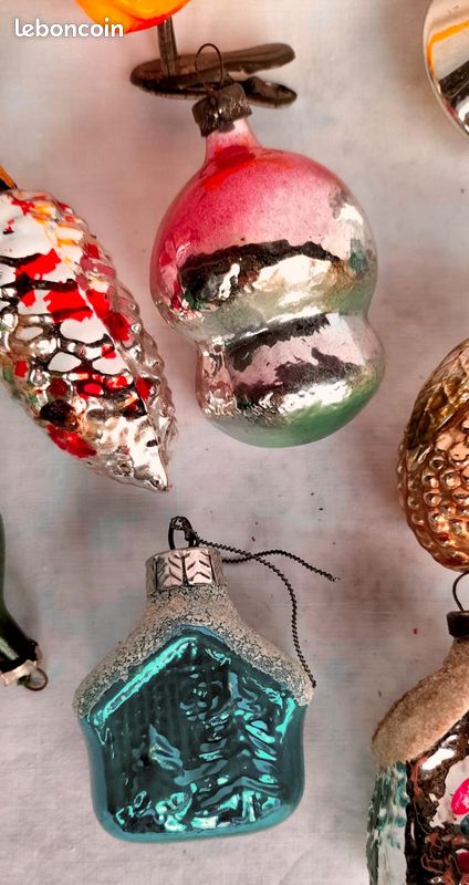 Lot De 4 Boules De Noël Anciennes En Verre - Finition églomisé Et Mercurisé, Couleurs Variées