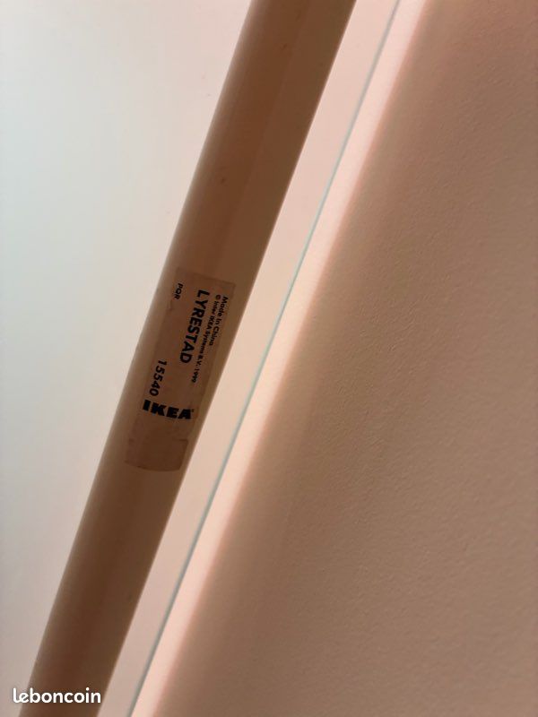 Table IKEA plateau en verre (image 3)
