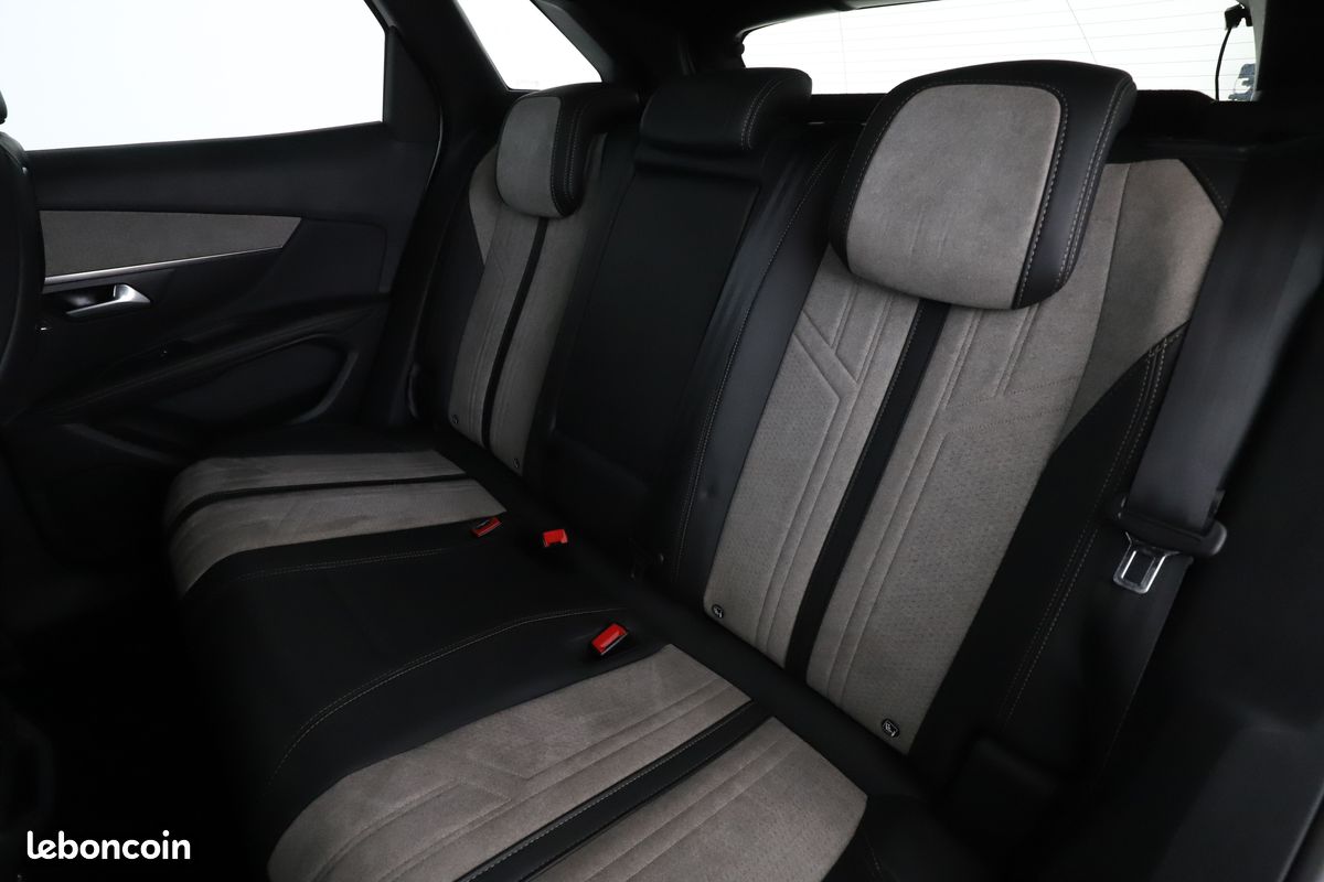 Peugeot 3008 1.6 Hybrid4 GT e-EAT8 300 ch (image 8)