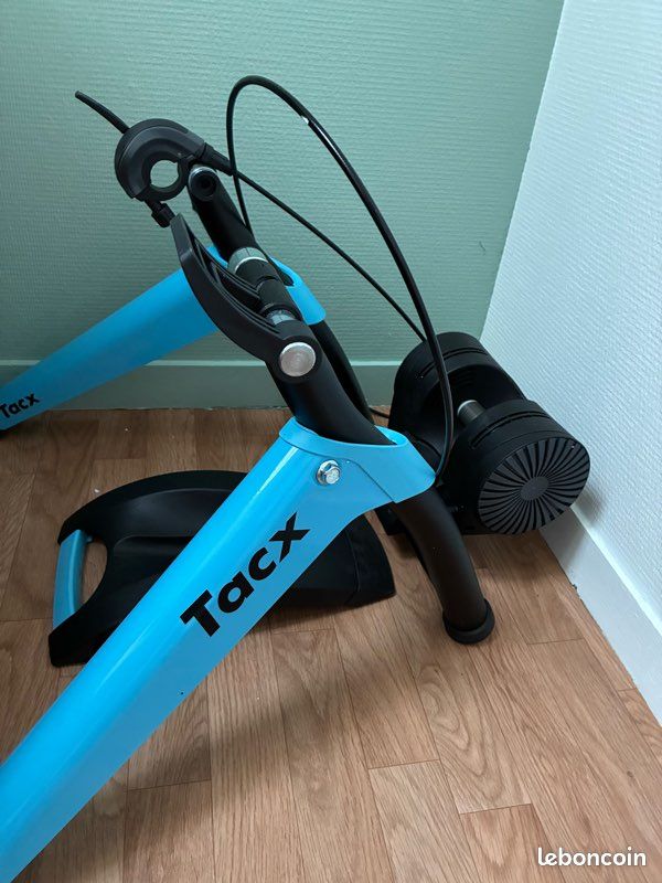 Home trainer Tacx Boost capteur vitesse Équipements vélos