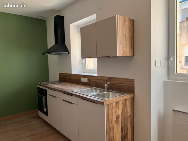 Loue T3 neuf avec 1 emplacement parking clos en hyper centre