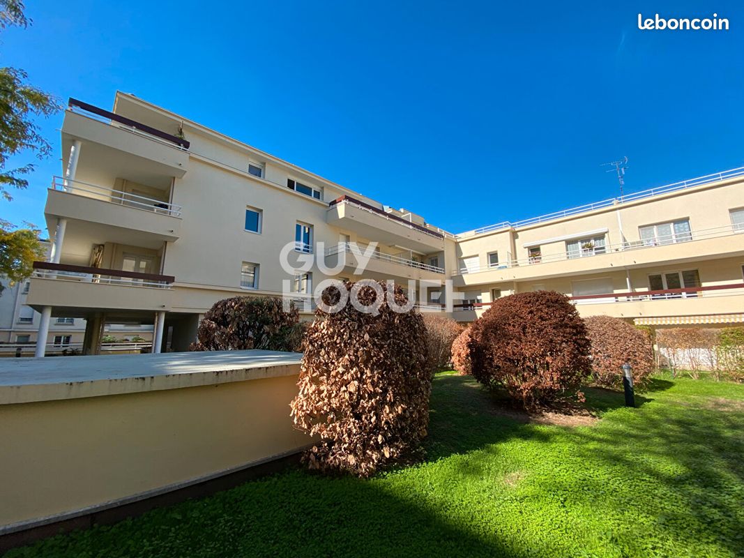 Appartement 5 pièces 98 m² · à Chelles · 98 m² · 349 000 €