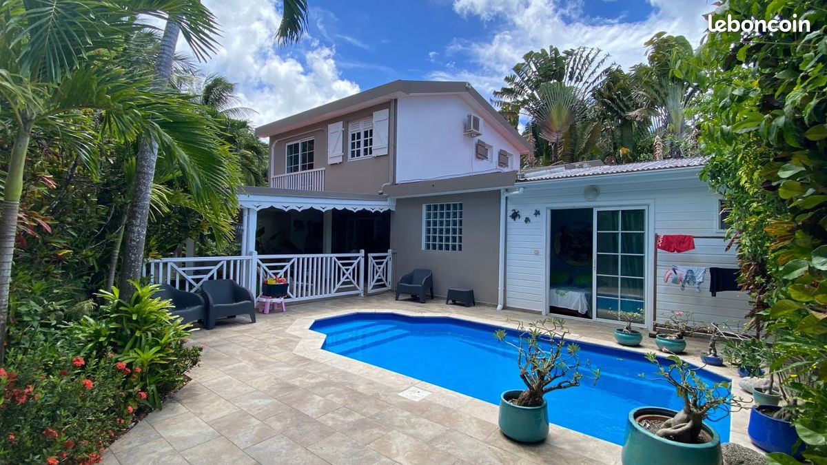 Maison 5 pièces 140 m² · aux Trois-Îlets · 140 m² · 548 000 €