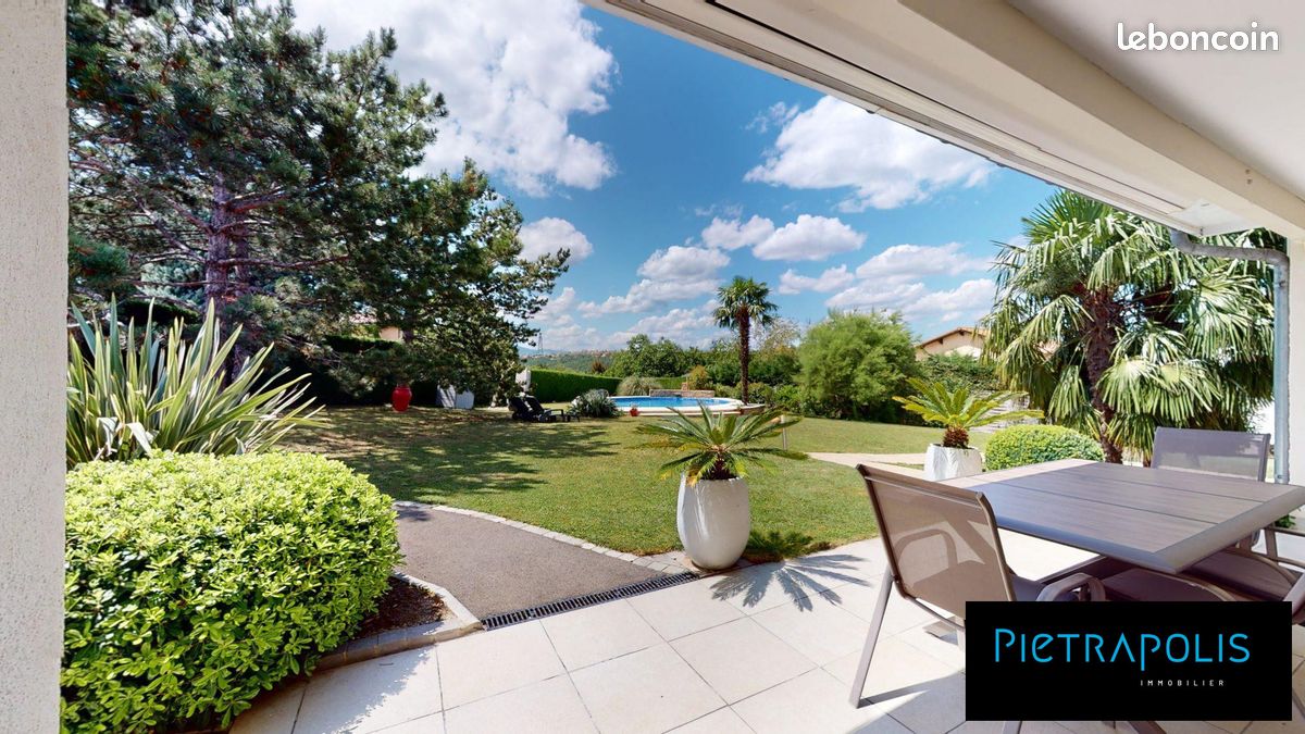Maison 5 pièces 154 m² · à Beauvallon · 154 m² · 549 000 €