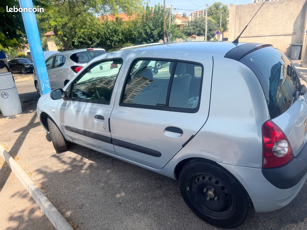 Renault clio 2003 (image 3)