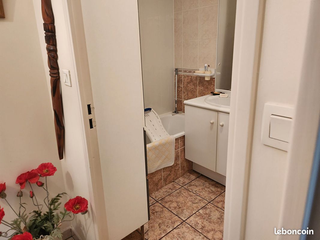 Appartement a louer decines-charpieu - 2 pièce(s) - 47 m2 - Surfyn