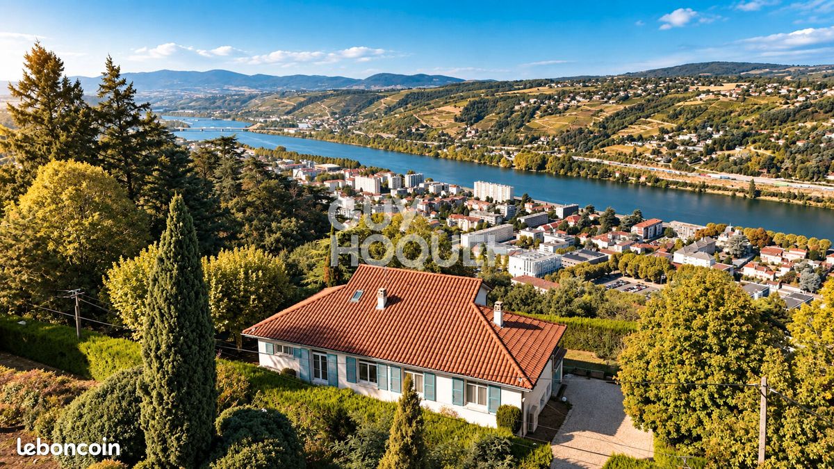 Maison 6 pièces 150 m² · à Vienne · 150 m² · 559 000 €
