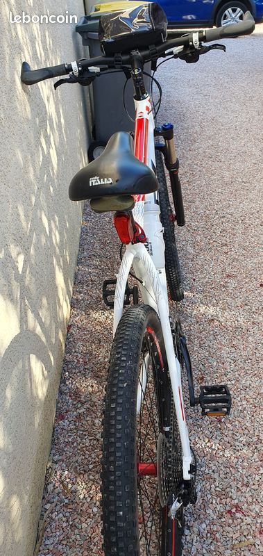 Vélo homme en aluminium. Très bon état (image 2)