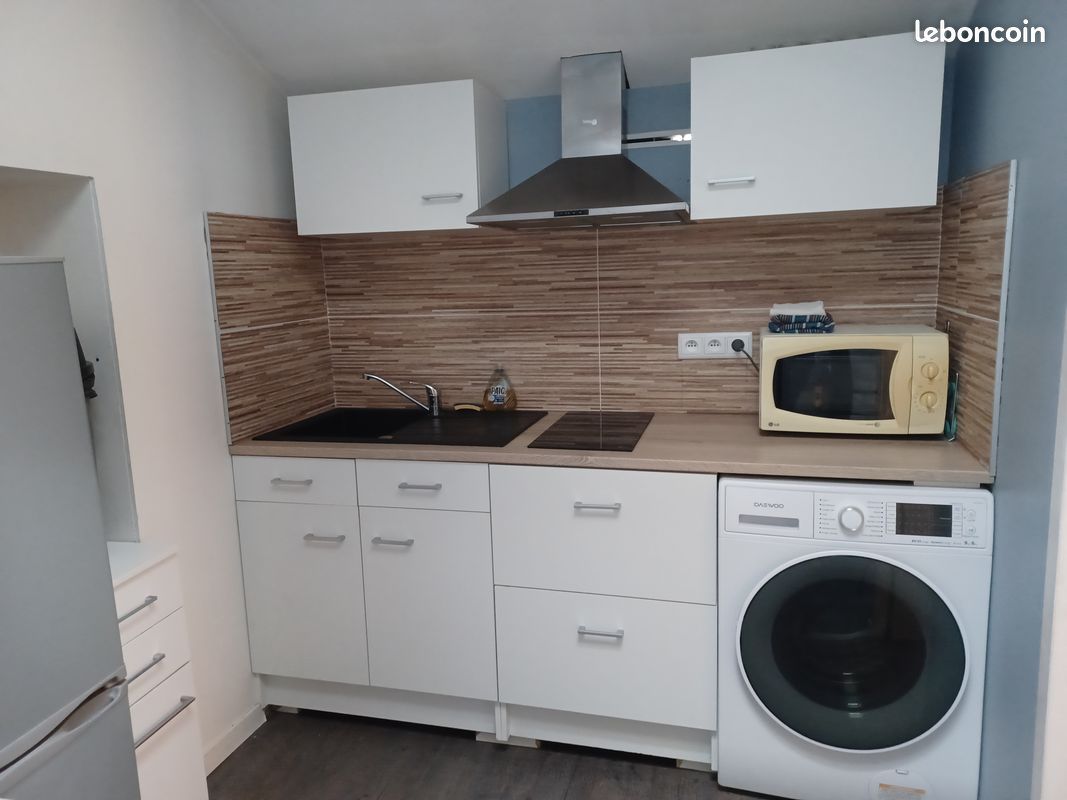 Appartement 1 pièce 18 m² · à Sathonay-Camp · 18 m² · 500 €/mois